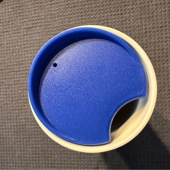 ⭐️Starbucks⭐️ Beautiful, iridescent, ceramic tumbler. Hard to find!! 12 oz - Picture 4 of 7